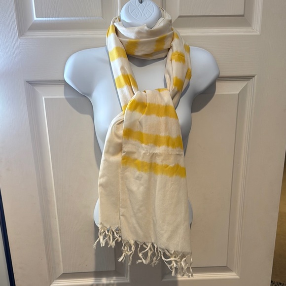 NWT Passion Lilie yellow striped scarf - Picture 1 of 8